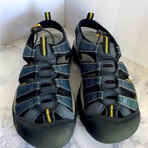 Keen Mens Newport H2 Navy/Medium Grey
Size US 10
Brand new.